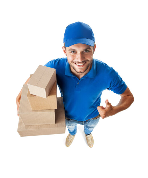 A courier holding 4 packages with his right hand and his left thumb up, dressed in blue brand colors of Flash Express